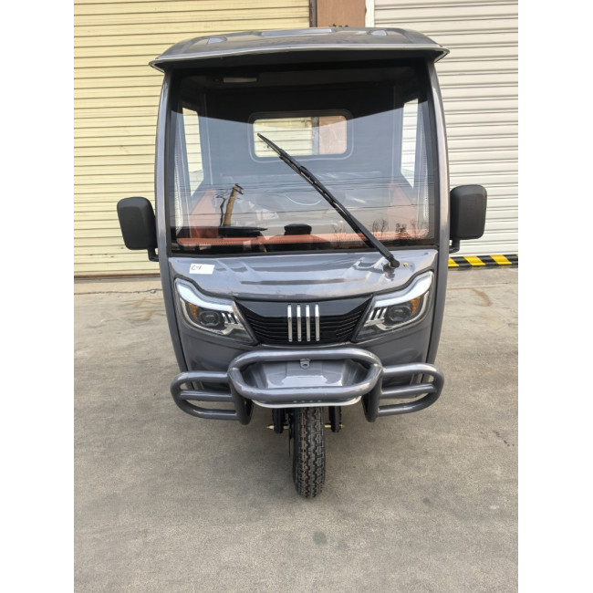 Triciclu Electric T09 cu cabina si bena basculabila 1000W 58Ah Gri Triciclu Electric T09 cu cabina si bena basculabila 1000W 58Ah Gri
