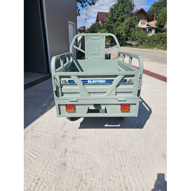 Triciclu Electric cu bena basculabila Tuk Tuk, GN1500DZH-7, Baterie 52Ah VERDE Triciclu Electric cu bena basculabila Tuk Tuk, GN1500DZH-7, Baterie 52Ah VERDE