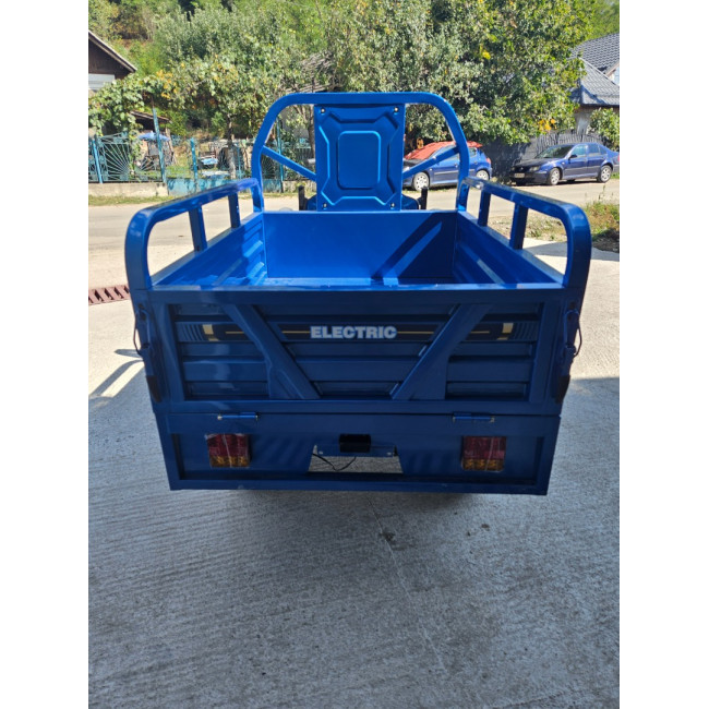 Triciclu Electric cu bena basculabila Tuk Tuk, GN1500DZH-7, Baterie 52Ah Albastru Triciclu Electric cu bena basculabila Tuk Tuk, GN1500DZH-7, Baterie 52Ah Albastru