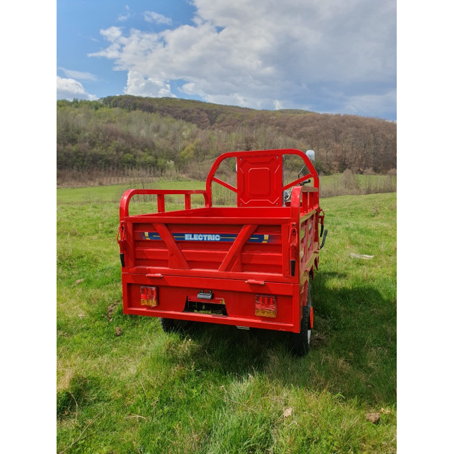 Triciclu Electric cu bena basculabila Tuk Tuk, GN1500DZH-7, Baterie 52Ah ROSU Triciclu Electric cu bena basculabila Tuk Tuk, GN1500DZH-7, Baterie 52Ah ROSU
